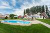 hotel_img